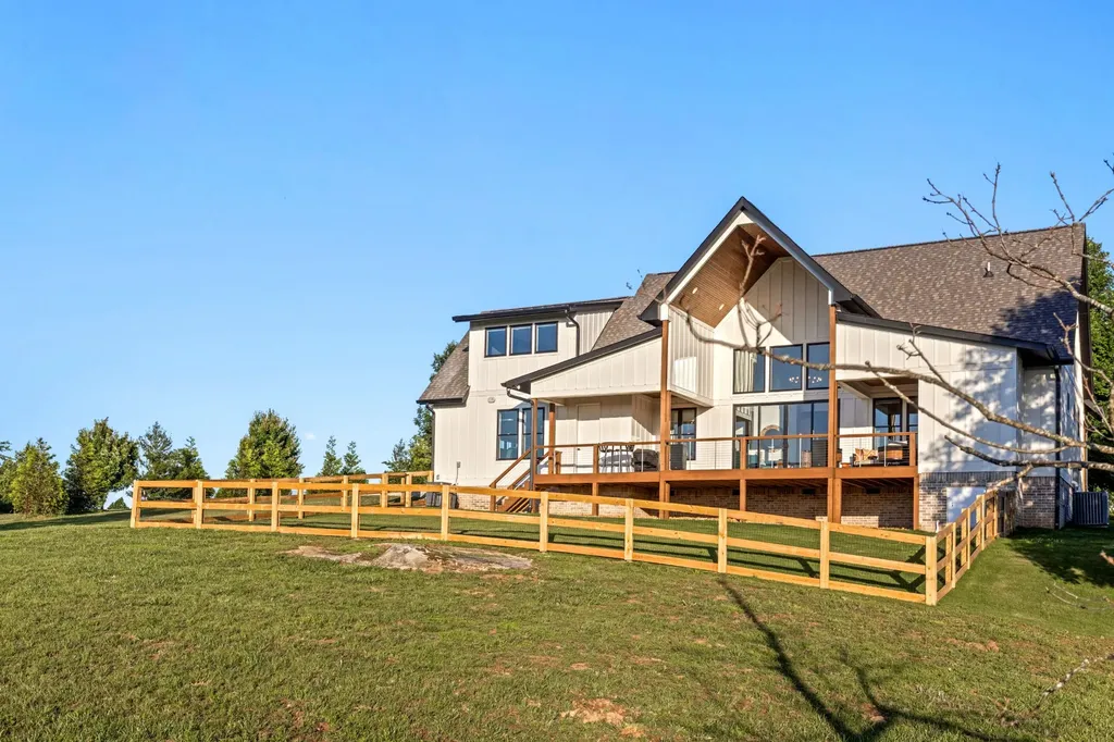 925 Sunset Circle Jasper TN 37347