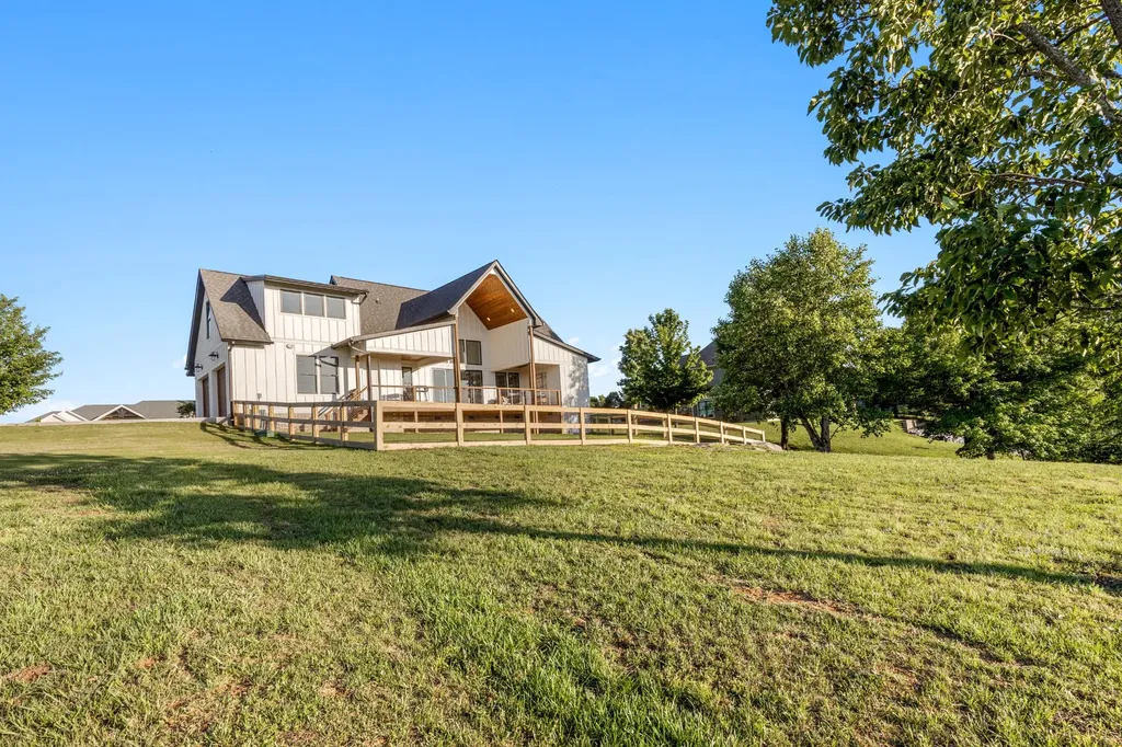925 Sunset Circle Jasper TN 37347