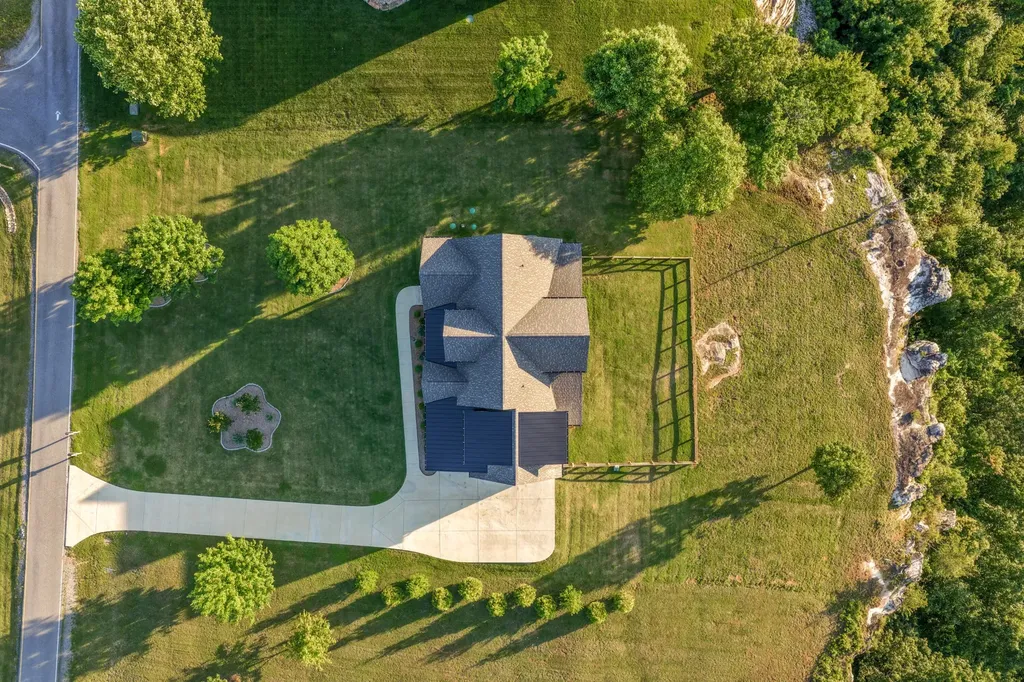925 Sunset Circle Jasper TN 37347
