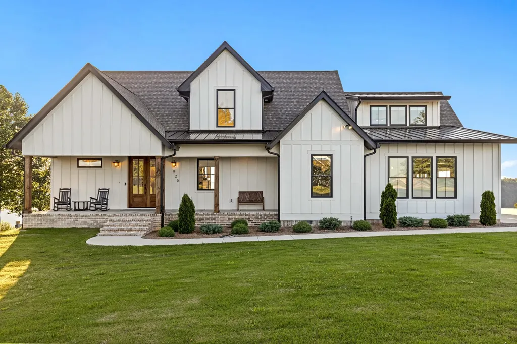 925 Sunset Circle Jasper TN 37347