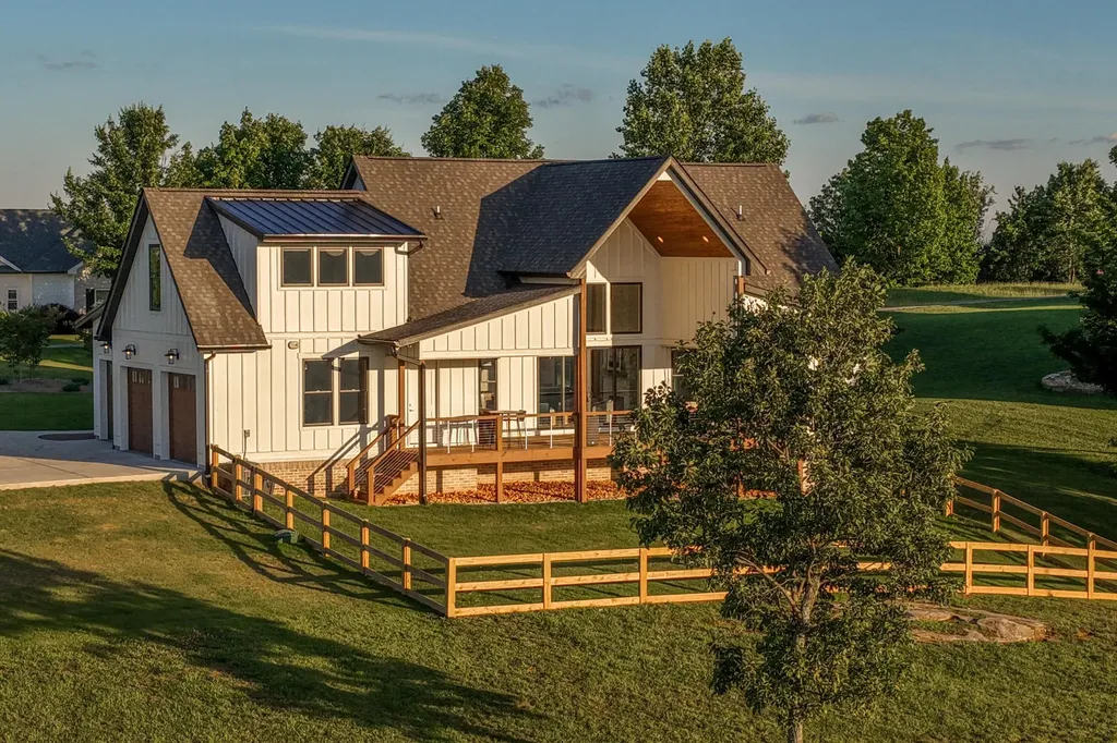 925 Sunset Circle Jasper TN 37347