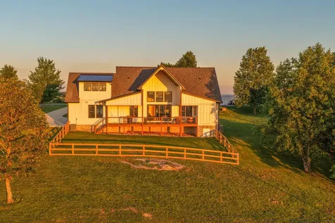 925 Sunset Circle Jasper TN 37347