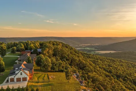925 Sunset Circle Jasper TN 37347