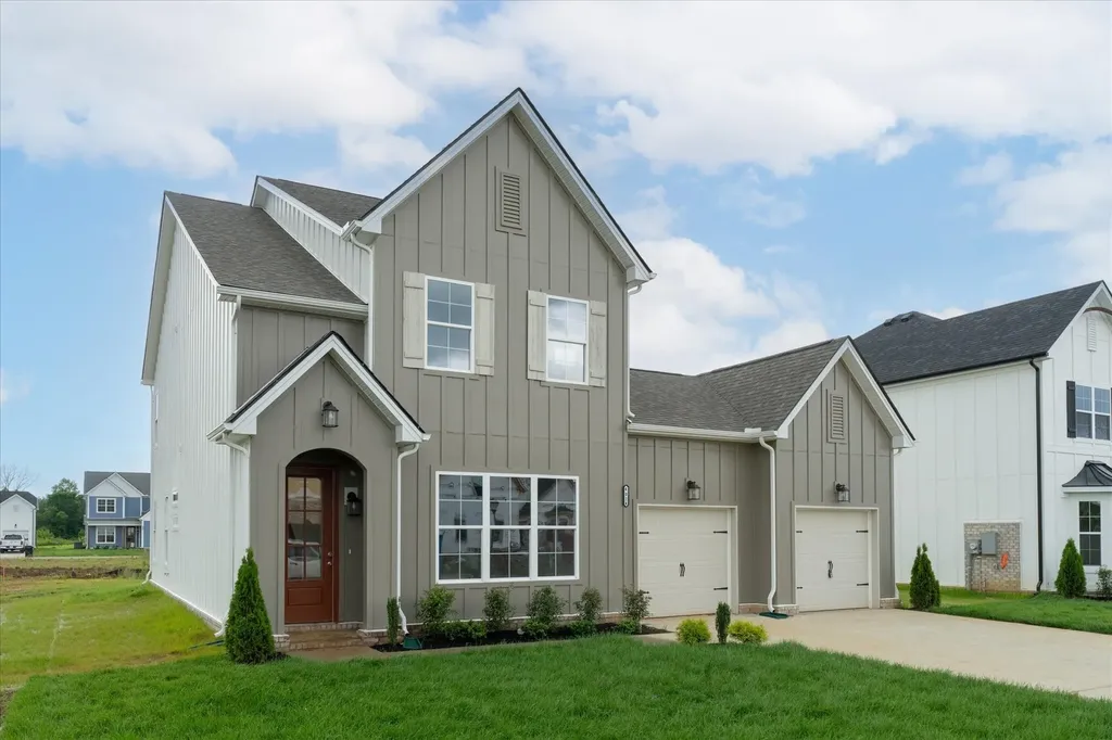 27 Madelaine Way Kingston Springs TN 37082