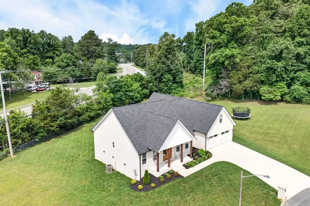 1379 Buckingham Place Cookeville TN 38501