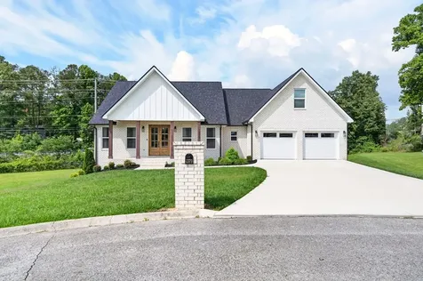 1379 Buckingham Place Cookeville TN 38501