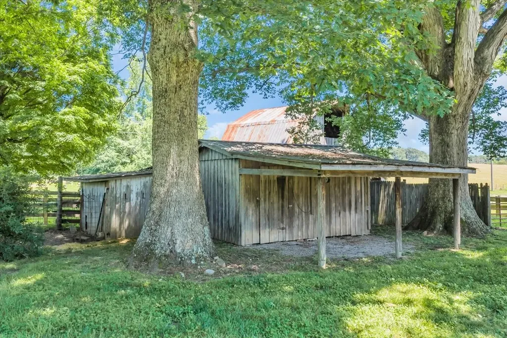 2898 Blanton Chapel Road Manchester TN 37355