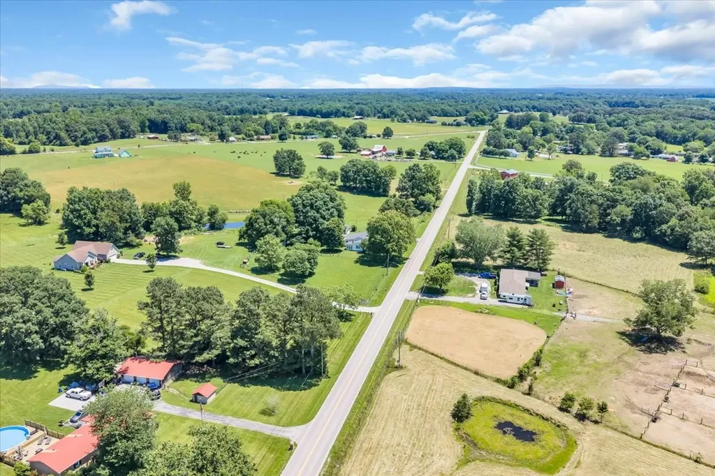 2898 Blanton Chapel Road Manchester TN 37355