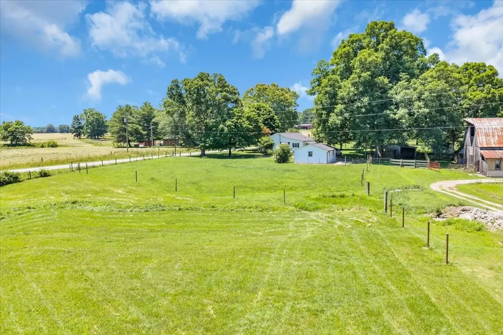 2898 Blanton Chapel Road Manchester TN 37355