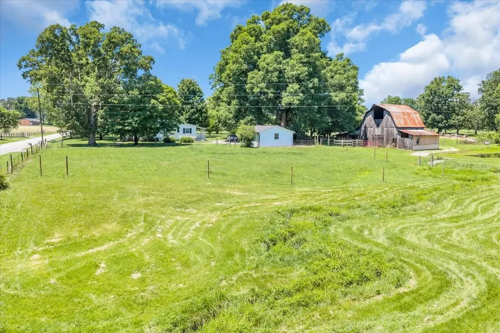 2898 Blanton Chapel Road Manchester TN 37355