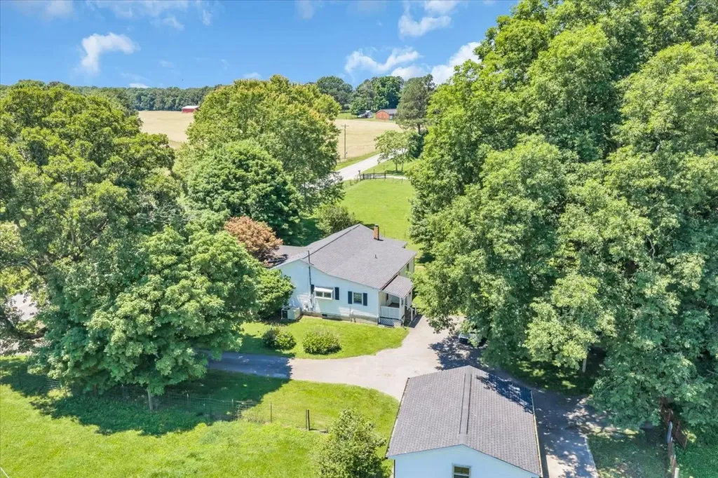 2898 Blanton Chapel Road Manchester TN 37355