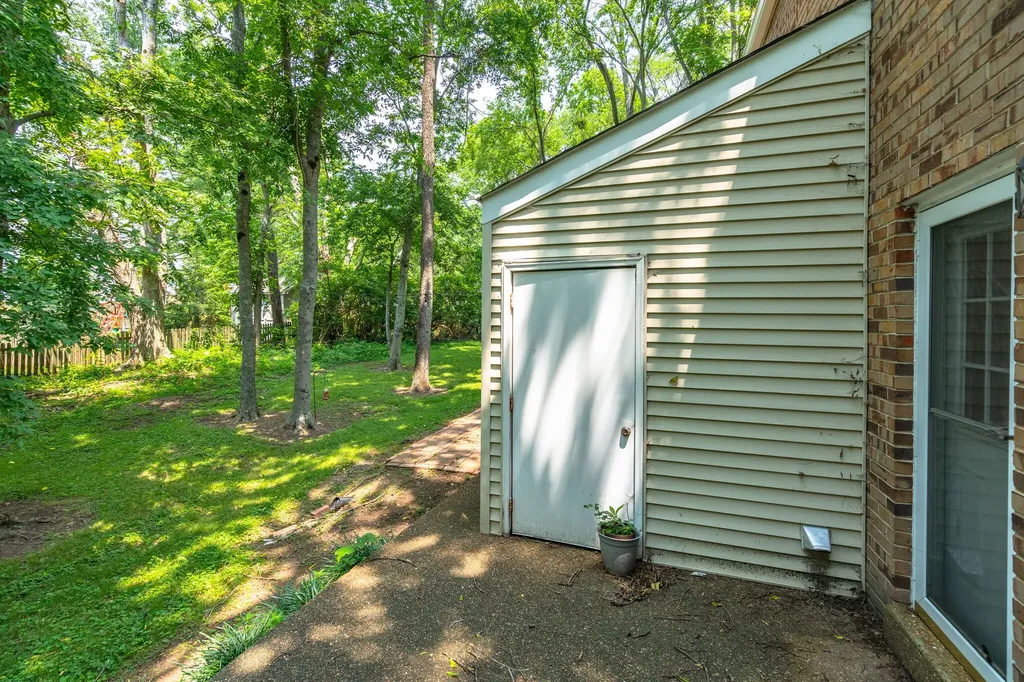 114 Brattlesboro Drive Nashville TN 37204