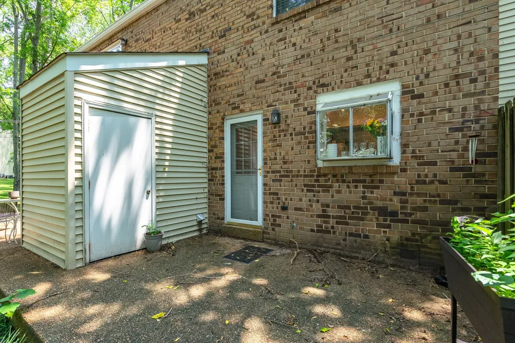 114 Brattlesboro Drive Nashville TN 37204