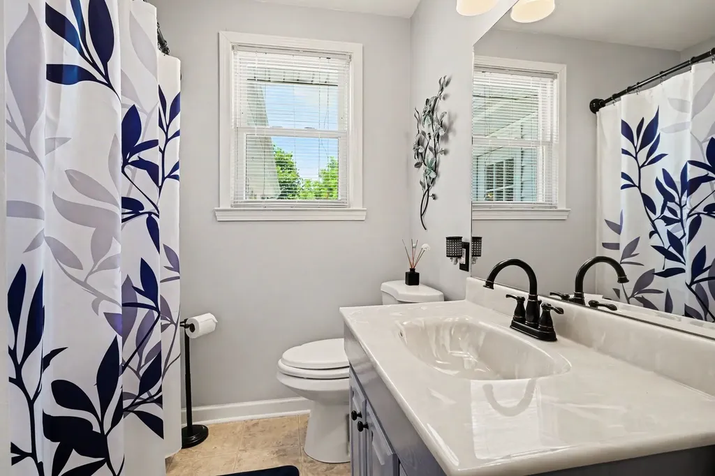 824 Roseview Drive Nashville TN 37206