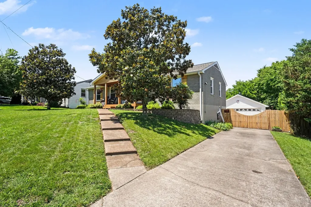 824 Roseview Drive Nashville TN 37206
