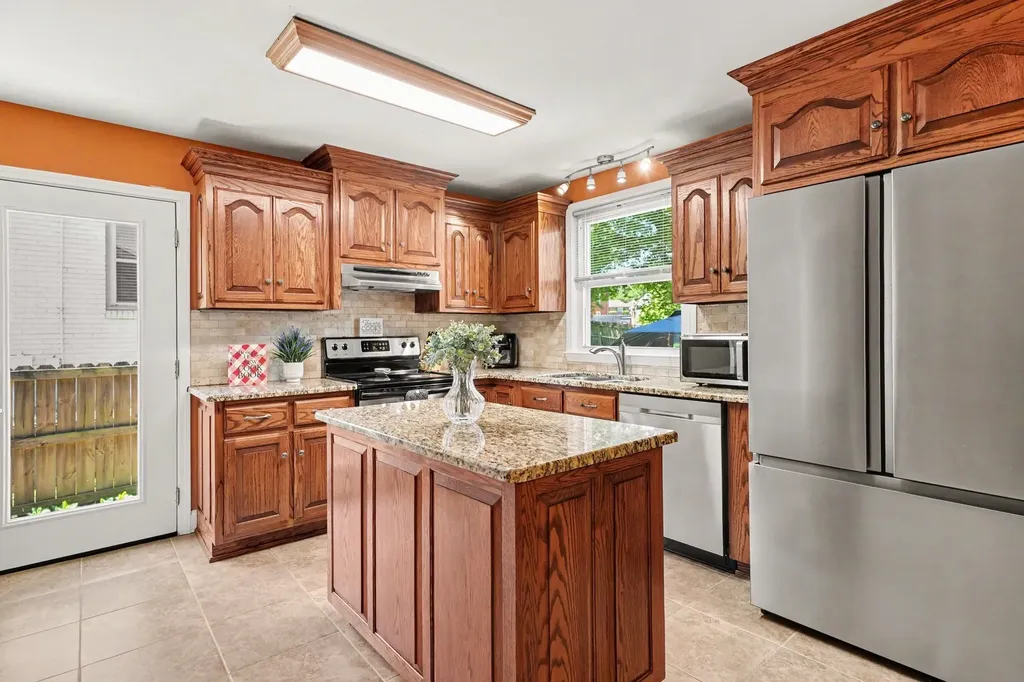 824 Roseview Drive Nashville TN 37206