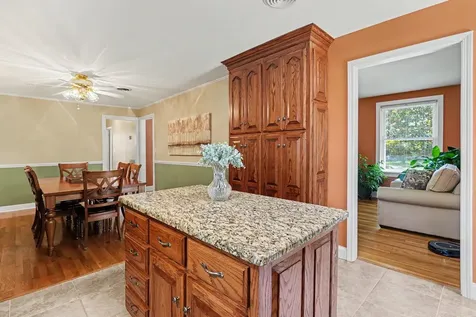 824 Roseview Drive Nashville TN 37206