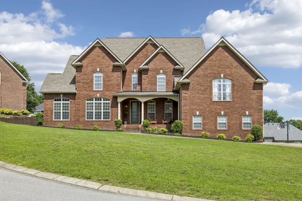 1020 Stafford Court Hendersonville TN 37075