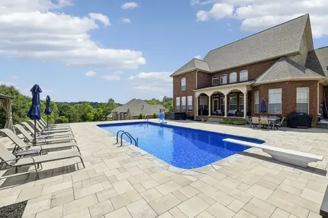 1020 Stafford Court Hendersonville TN 37075