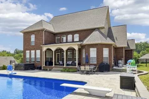 1020 Stafford Court Hendersonville TN 37075