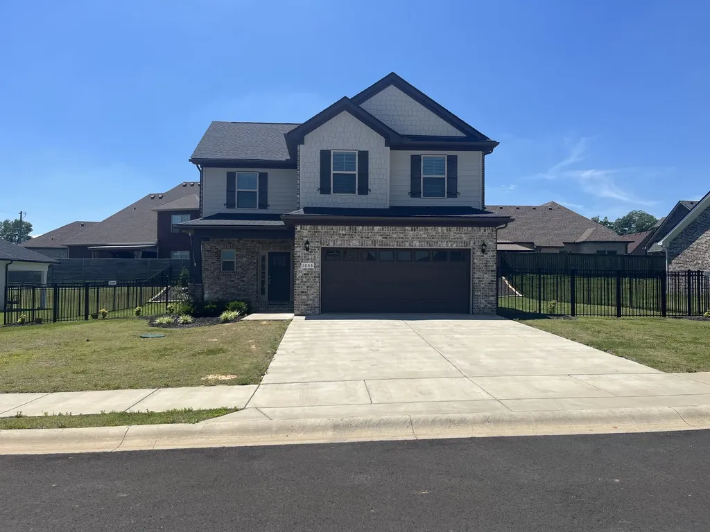 1055 Amber Hills Drive Ashland City TN 37015