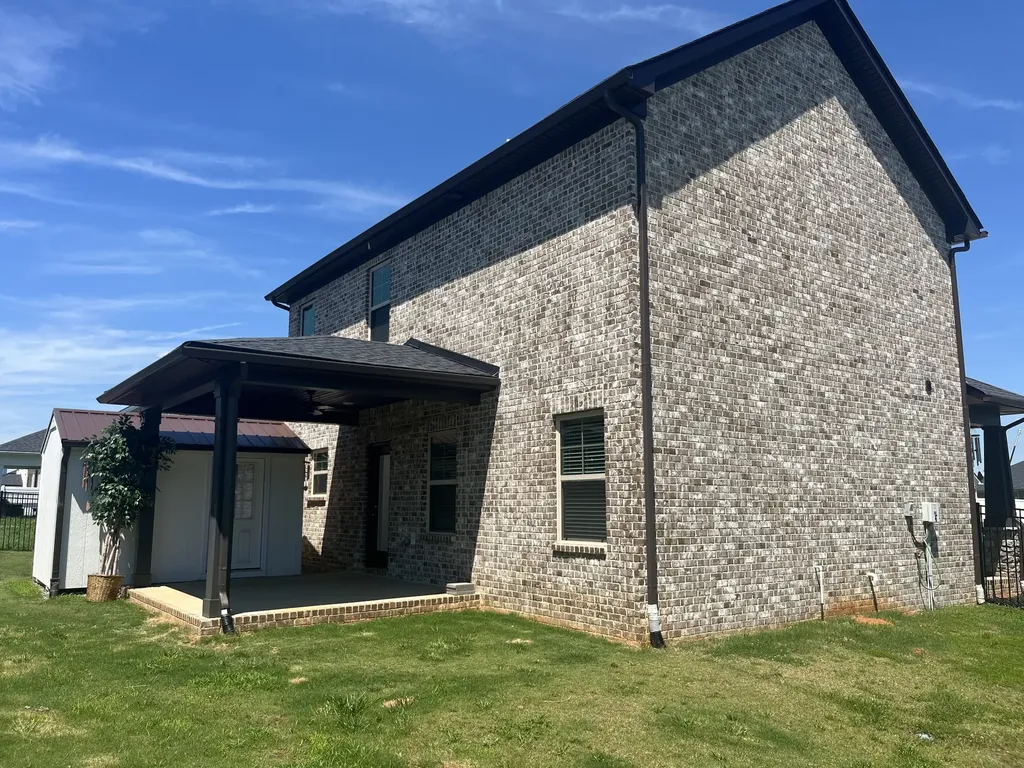 1055 Amber Hills Drive Ashland City TN 37015