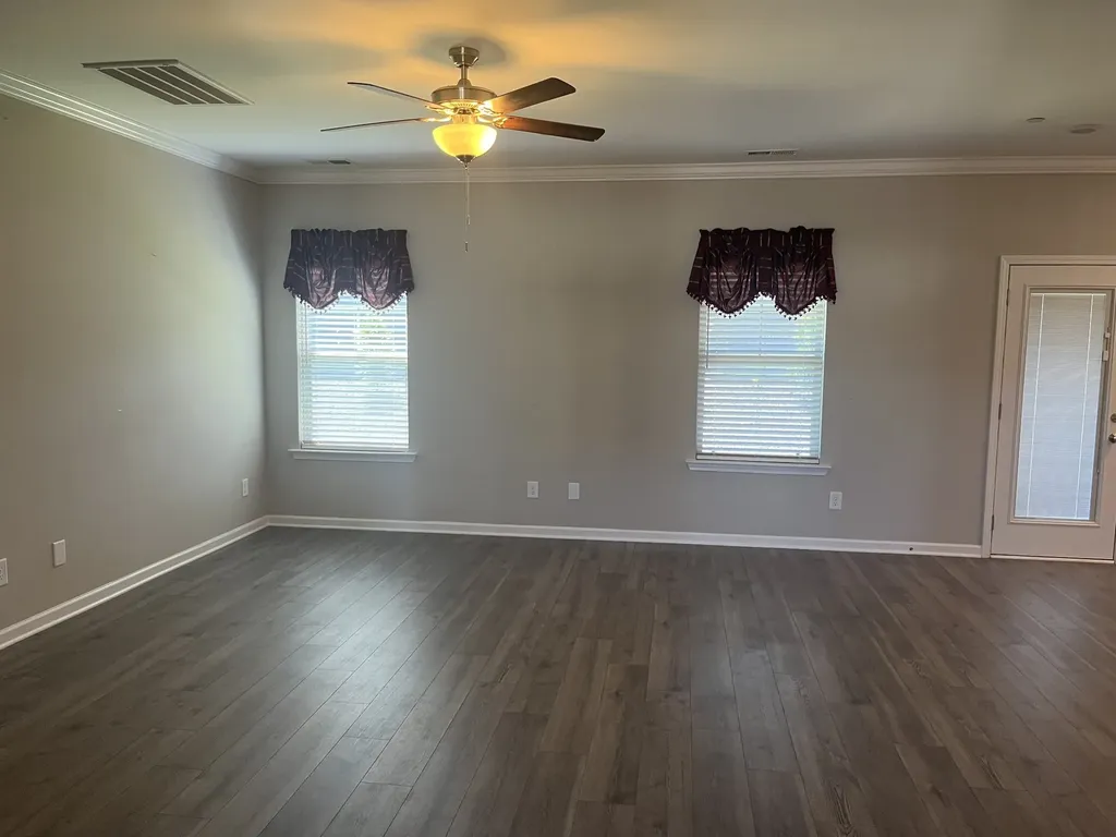 1055 Amber Hills Drive Ashland City TN 37015