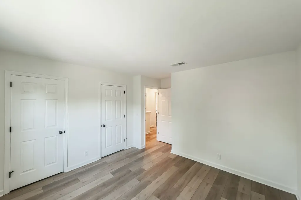 123 White Oak Way Hendersonville TN 37075