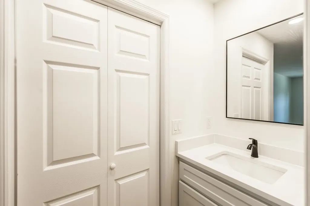 123 White Oak Way Hendersonville TN 37075