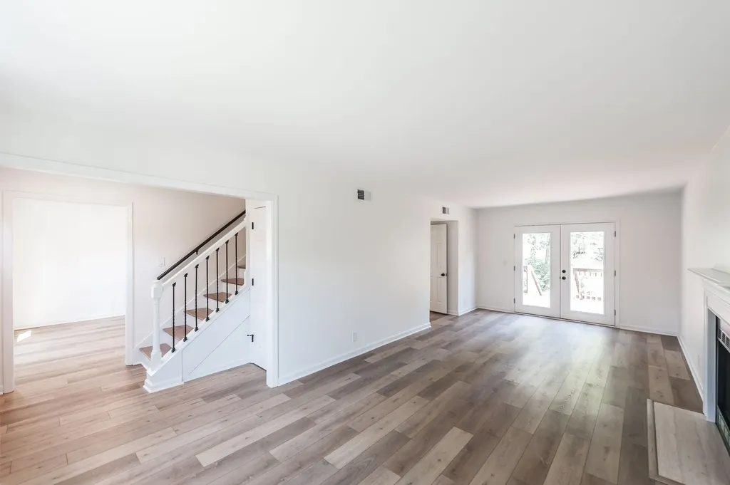 123 White Oak Way Hendersonville TN 37075