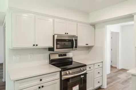 123 White Oak Way Hendersonville TN 37075