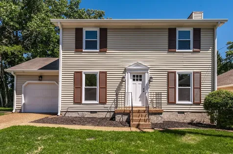 123 White Oak Way Hendersonville TN 37075