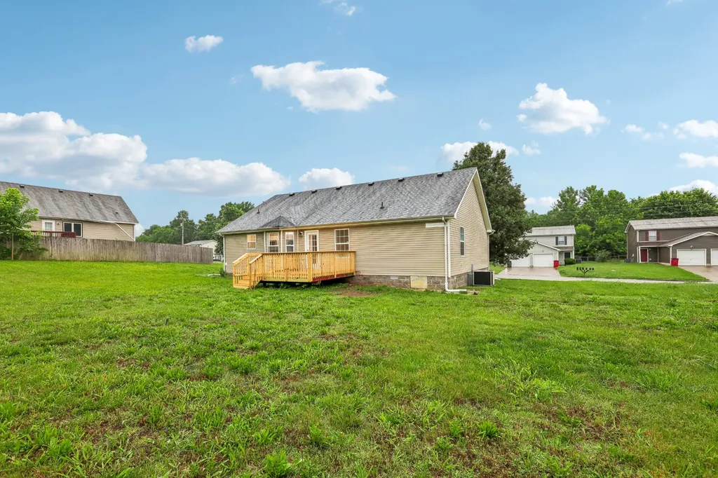 246 Senator Drive Clarksville TN 37042