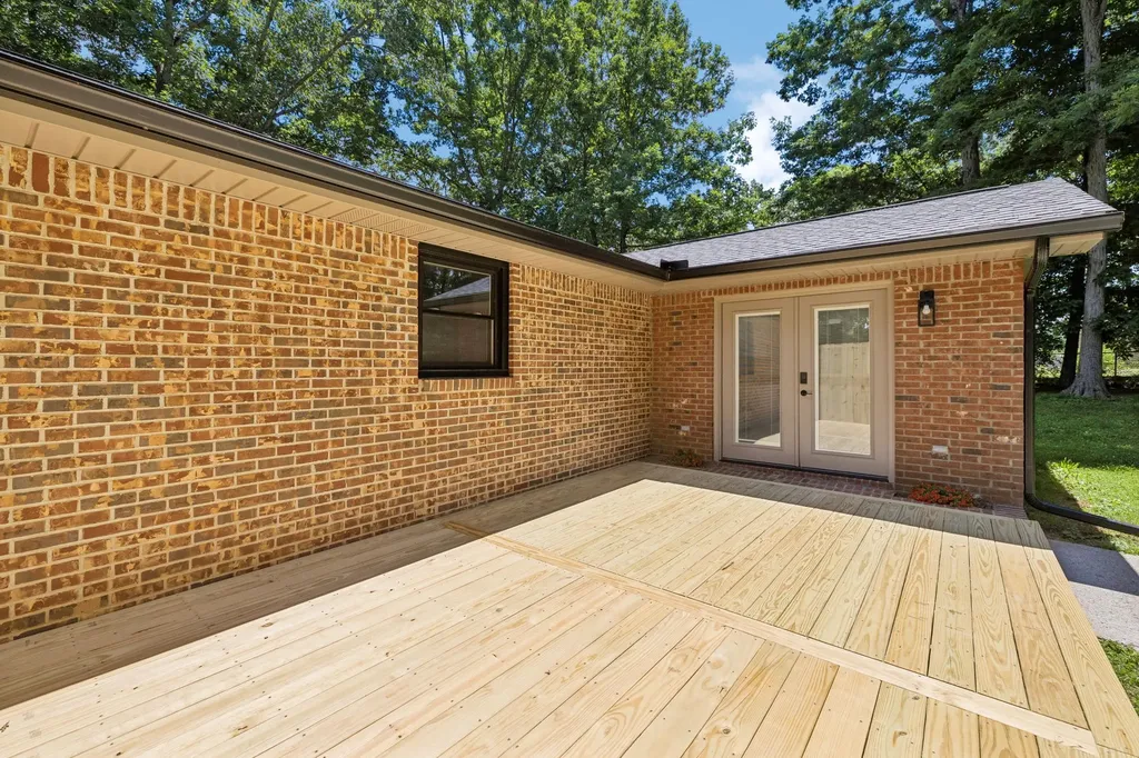 122 Payne Springs Road Dickson TN 37055