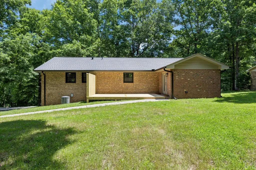 122 Payne Springs Road Dickson TN 37055