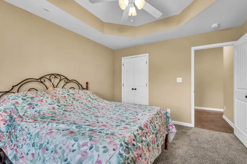 925 Tanager Court Clarksville TN 37040
