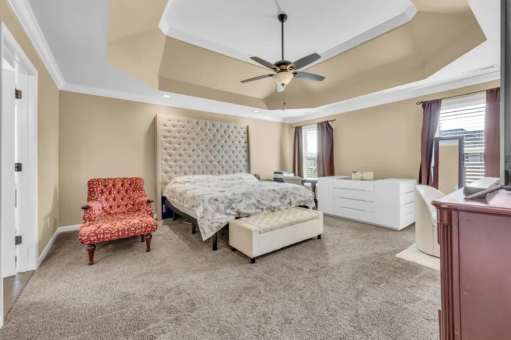 925 Tanager Court Clarksville TN 37040