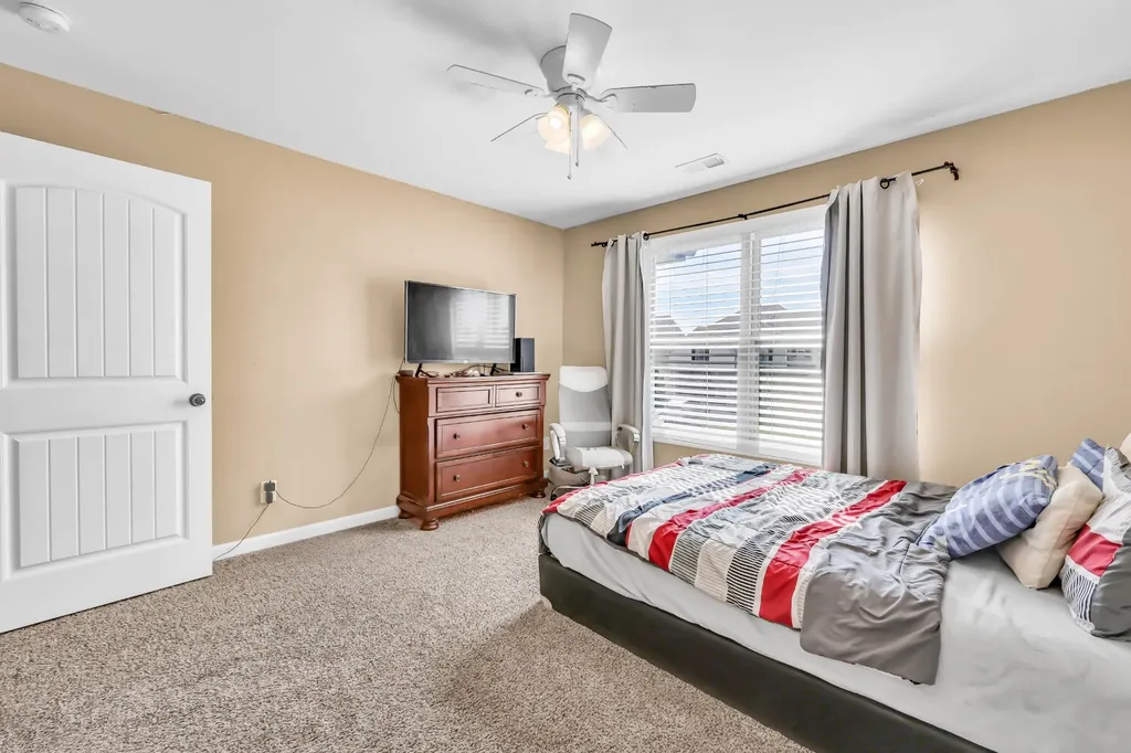 925 Tanager Court Clarksville TN 37040