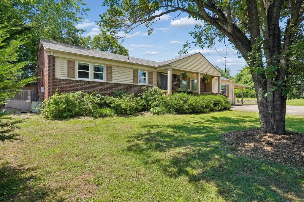 2414 Springview Drive Nashville TN 37214