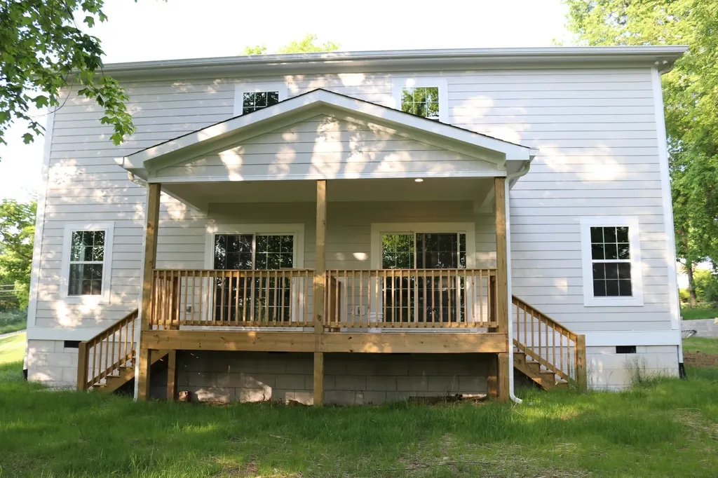 721 Poplar Street Columbia TN 38401