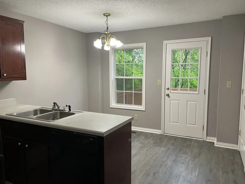 3251 N Senseney Circle Clarksville TN 37042