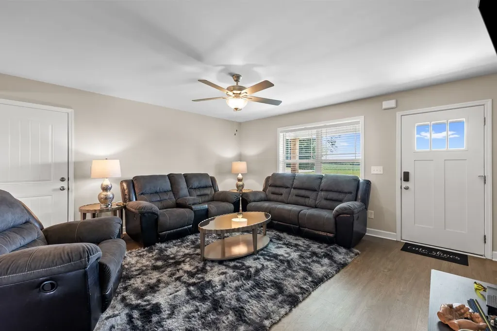 2511 Unionville Deason Road Bell Buckle TN 37020