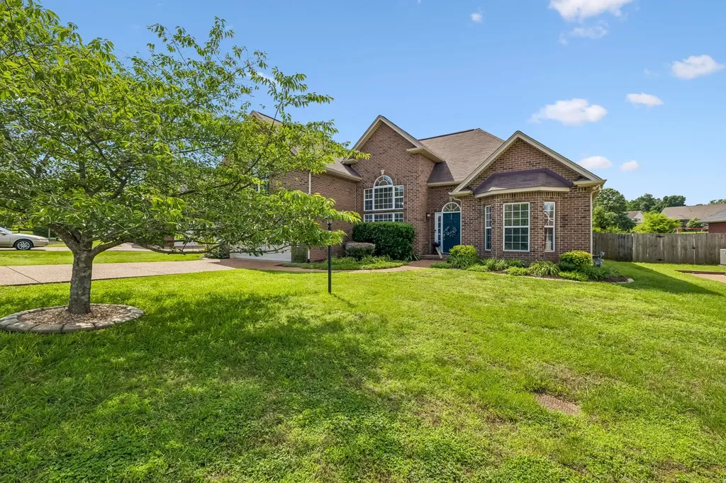 137 Normandy Drive Mount Juliet TN 37122
