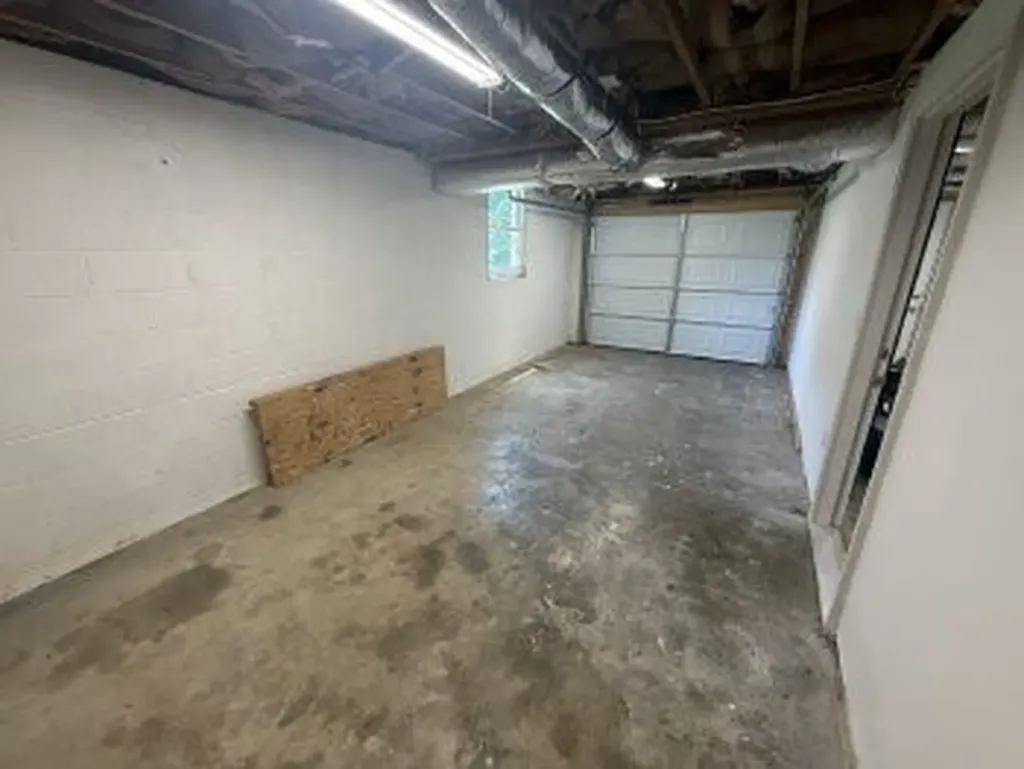 1318 Courtney Drive Clarksville TN 37042