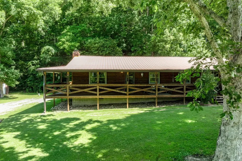 720 Nix Lane Waverly TN 37185