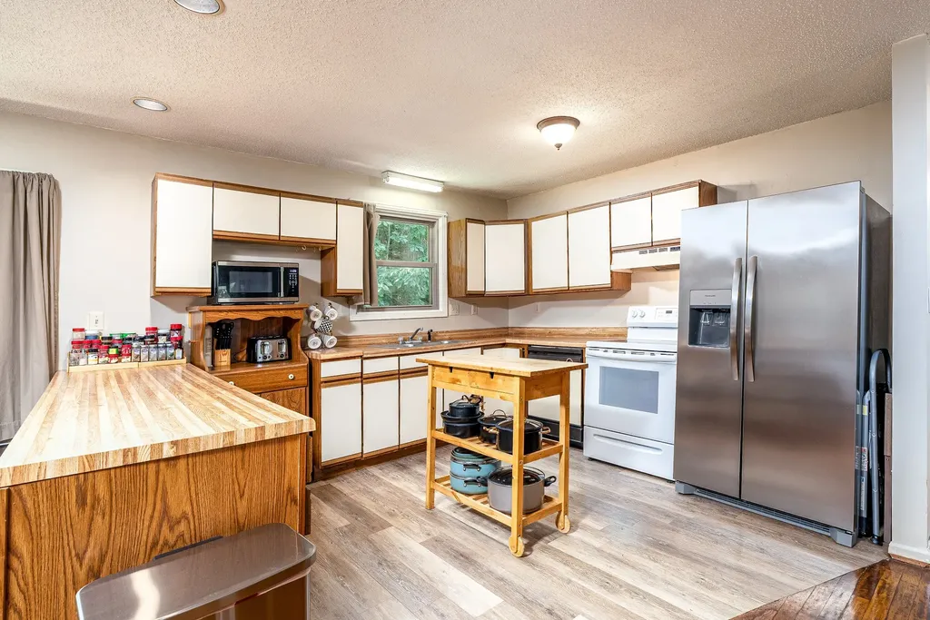 720 Nix Lane Waverly TN 37185