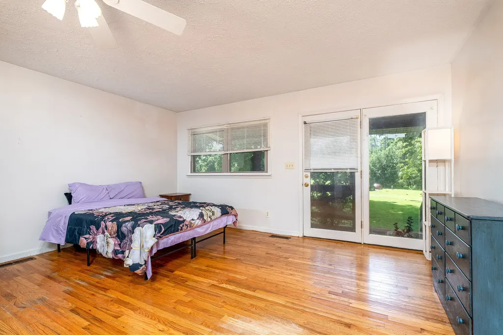 720 Nix Lane Waverly TN 37185