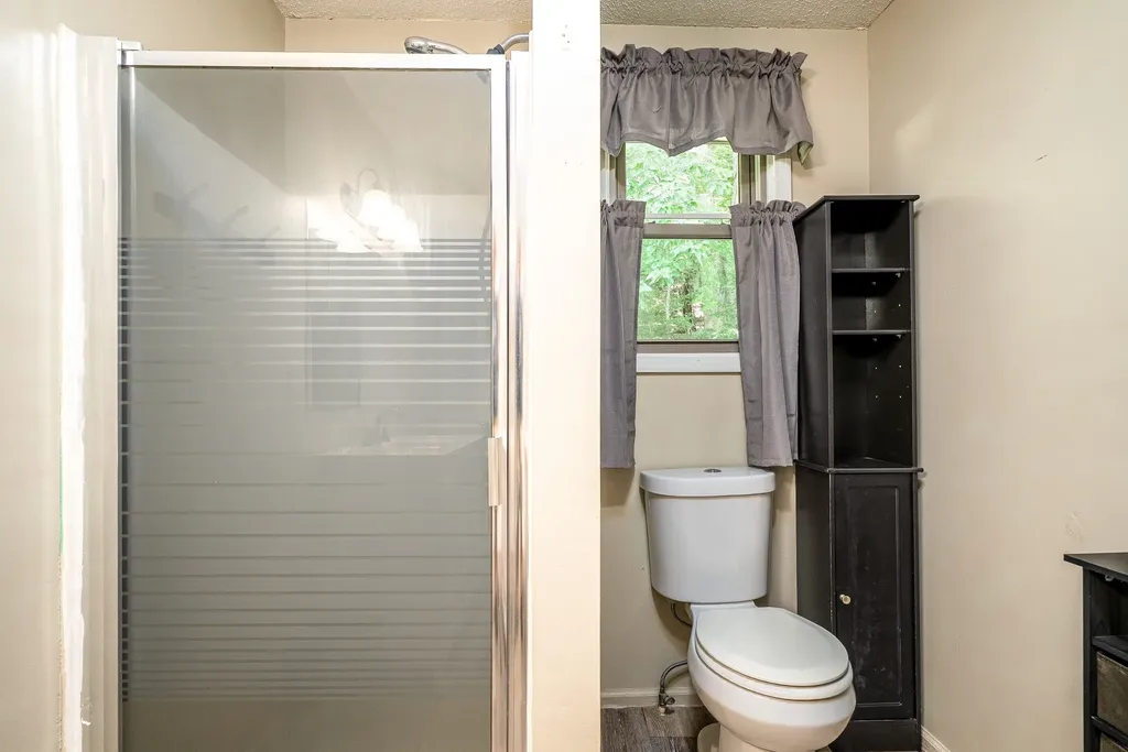 720 Nix Lane Waverly TN 37185
