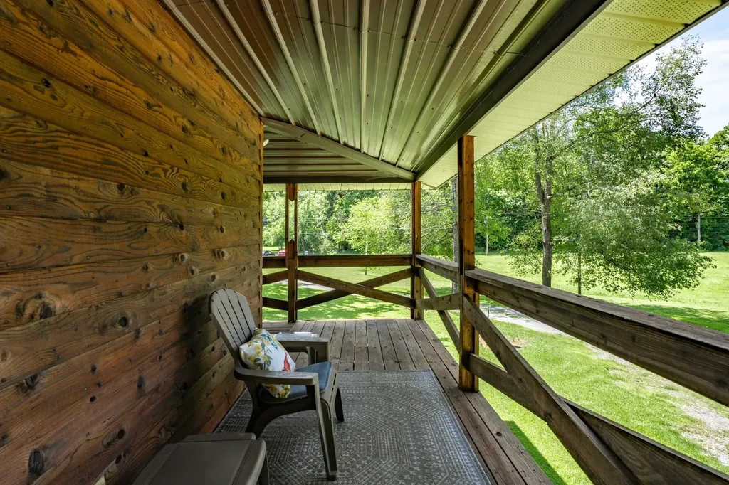 720 Nix Lane Waverly TN 37185