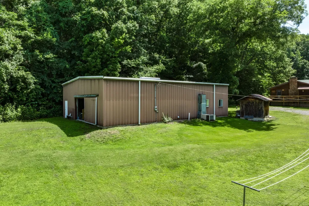 720 Nix Lane Waverly TN 37185
